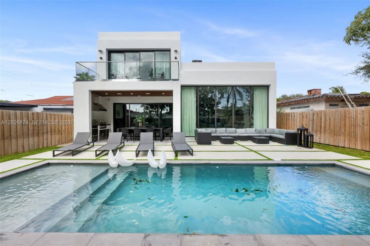 80 NW 45th St , Miami, FL 33127 Photo