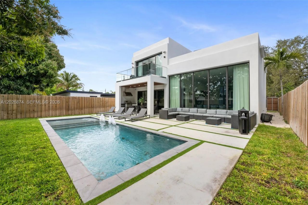 80 NW 45th St , Miami, FL 33127 Photo