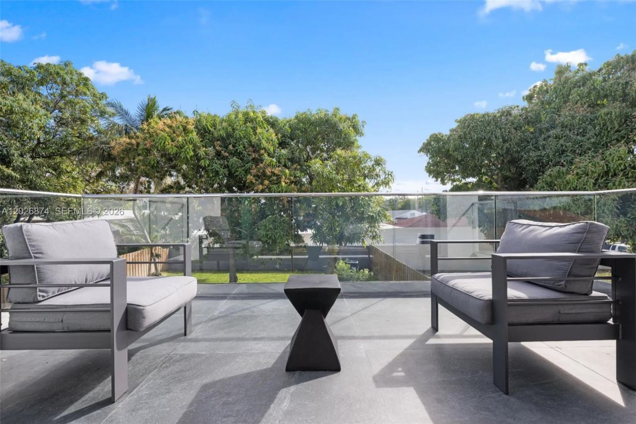 80 NW 45th St , Miami, FL 33127 Photo