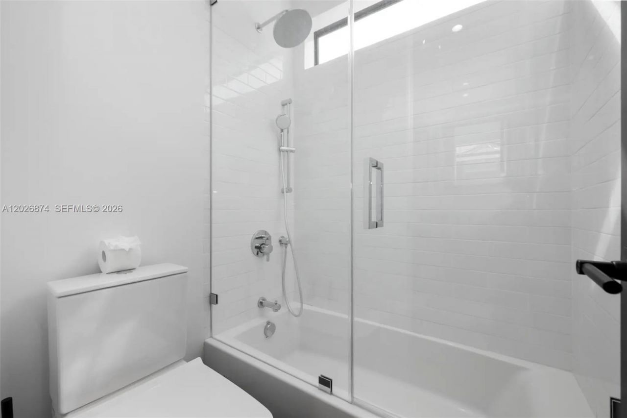 80 NW 45th St , Miami, FL 33127 Photo