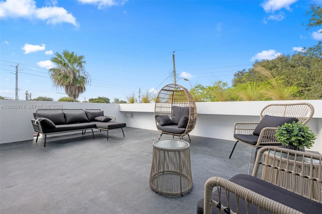 80 NW 45th St , Miami, FL 33127 Photo