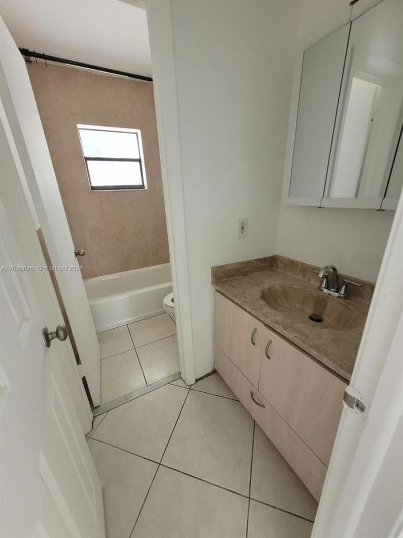 2438 SW 109th Ct , Miami, FL 33165 Photo