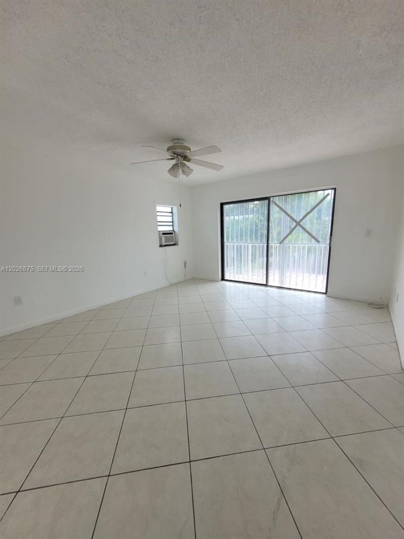 2438 SW 109th Ct , Miami, FL 33165 Photo