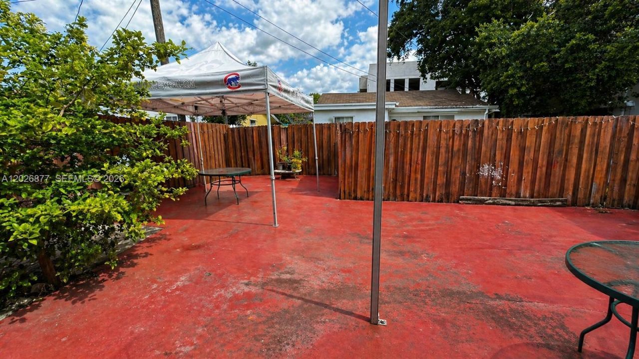 2727 SW 24th St , Miami, FL 33145 Photo