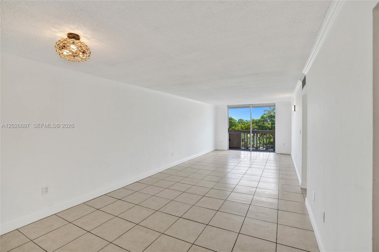 1800 Sans Souci Blvd , Unit 435, North Miami, FL 33181 Photo