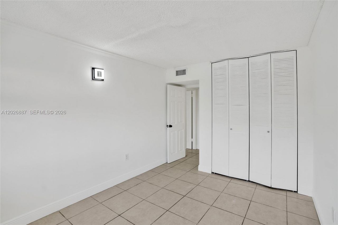 1800 Sans Souci Blvd , Unit 435, North Miami, FL 33181 Photo