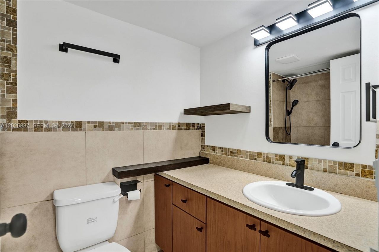 1800 Sans Souci Blvd , Unit 435, North Miami, FL 33181 Photo