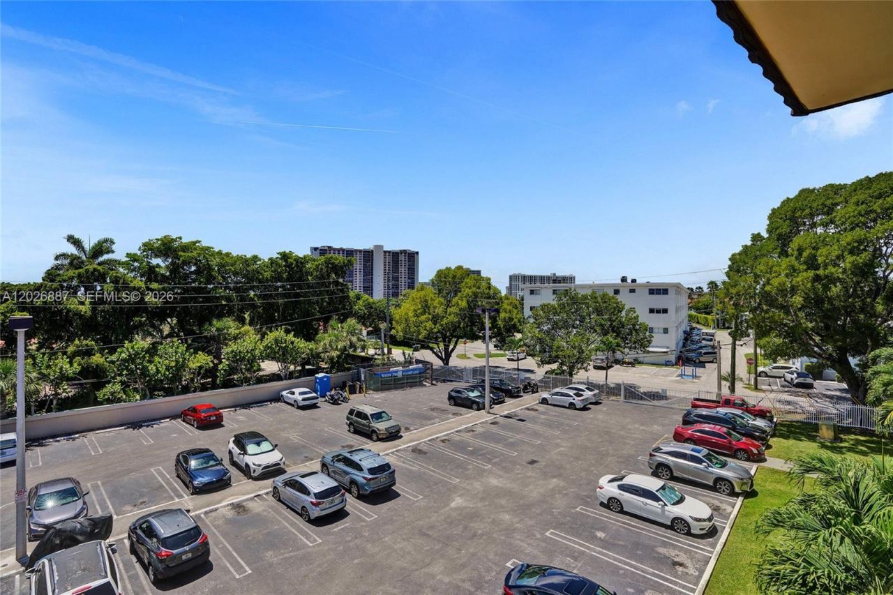 1800 Sans Souci Blvd , Unit 435, North Miami, FL 33181 Photo