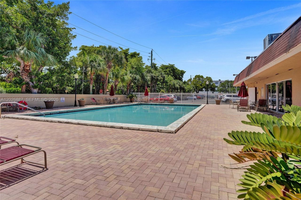 1800 Sans Souci Blvd , Unit 435, North Miami, FL 33181 Photo