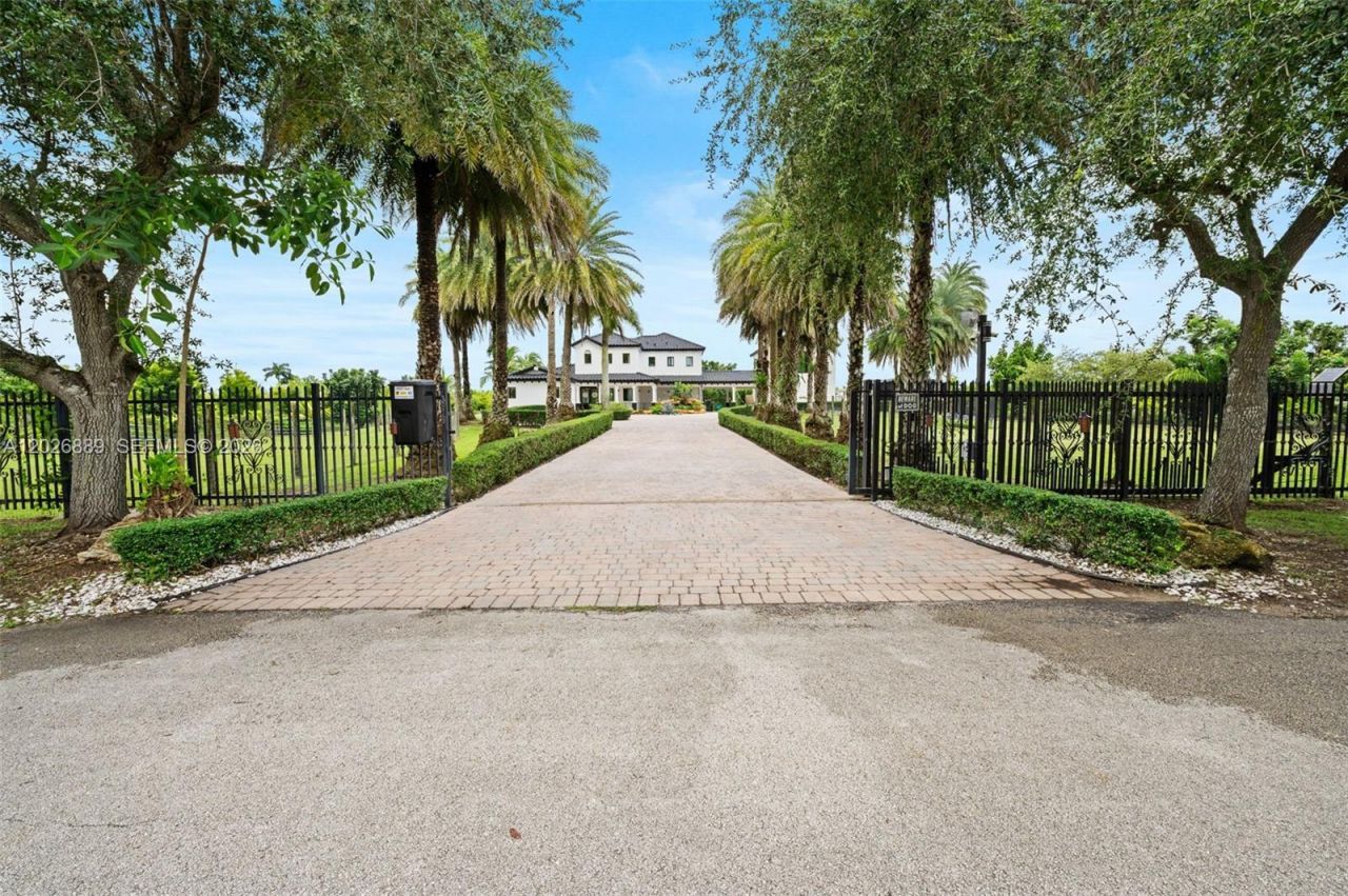 35351 SW 218th Ave, Homestead, FL 33034 Photo