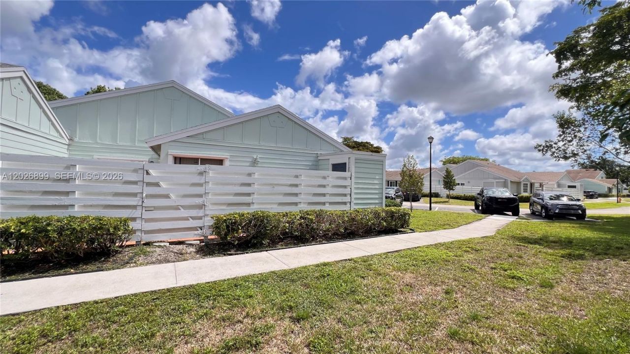 13775 SW 149th Cir Ln, Unit 2-86, Miami, FL 33186 Photo