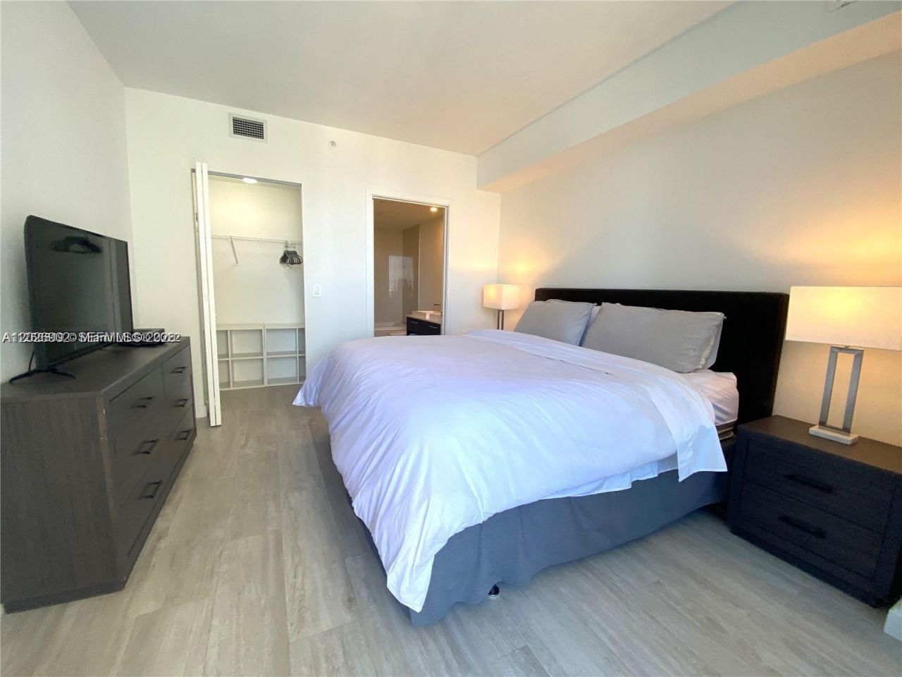 55 SW 9th St , Unit 3001, Miami, FL 33130 Photo