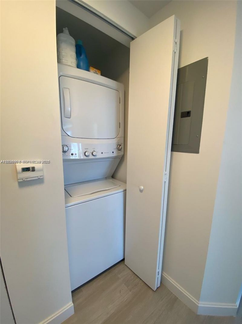 55 SW 9th St , Unit 3001, Miami, FL 33130 Photo