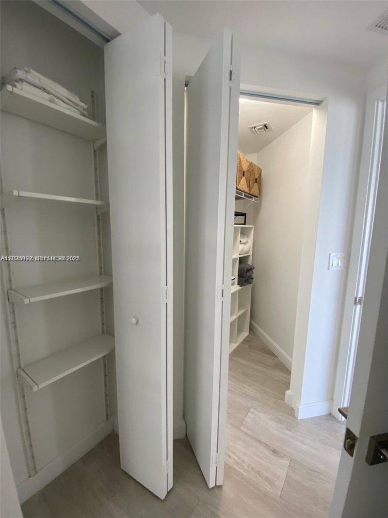 55 SW 9th St , Unit 3001, Miami, FL 33130 Photo