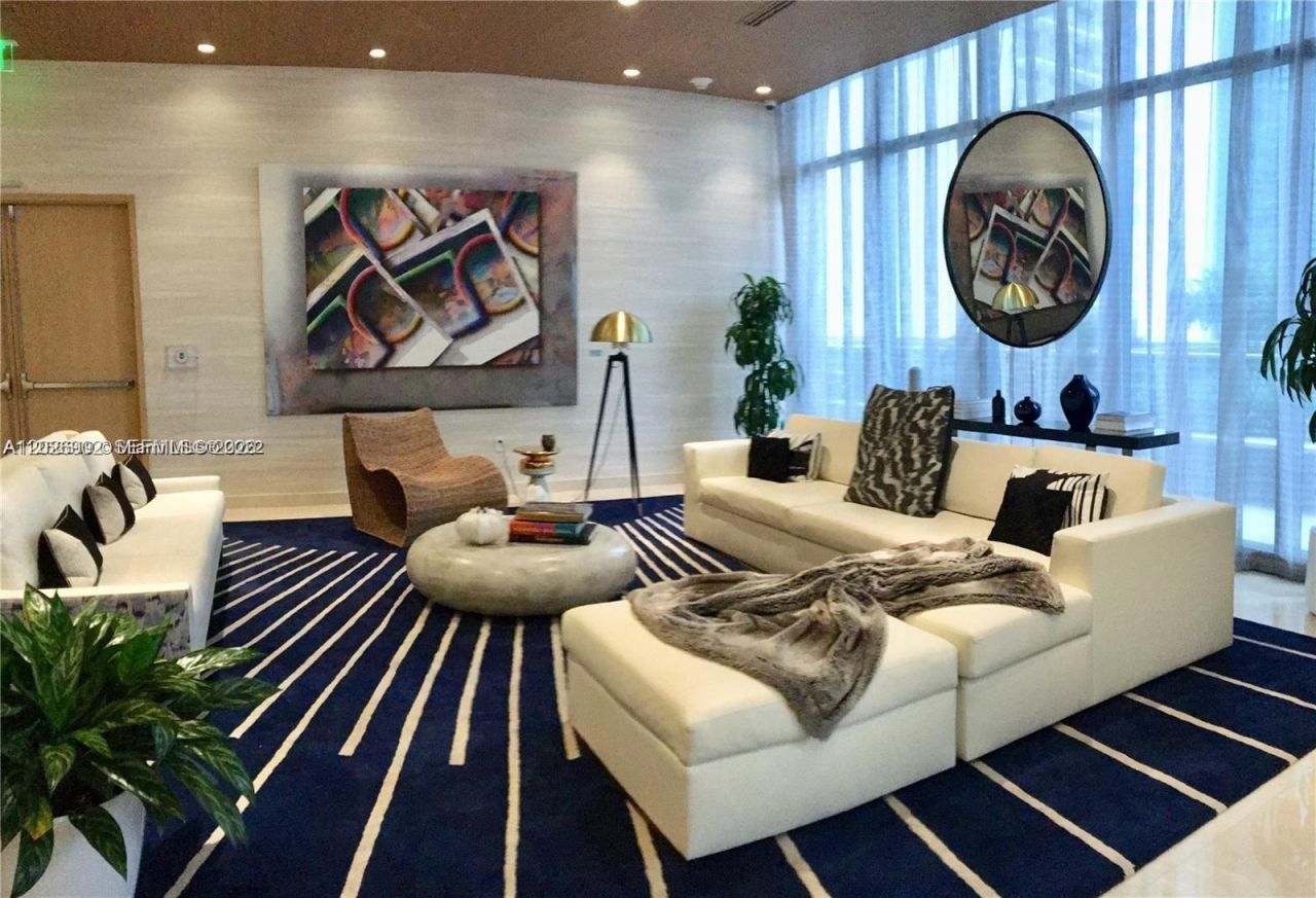 55 SW 9th St , Unit 3001, Miami, FL 33130 Photo