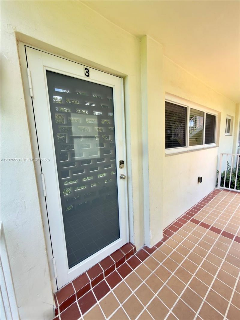 1035 94th St, Unit 3, Bay Harbor Islands, FL 33154 Photo