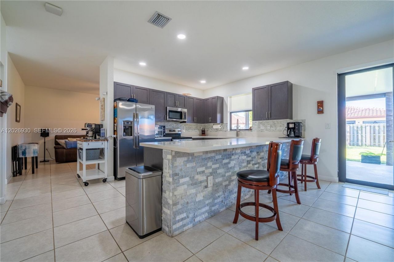2588 SE 2nd St, Homestead, FL 33033 Photo