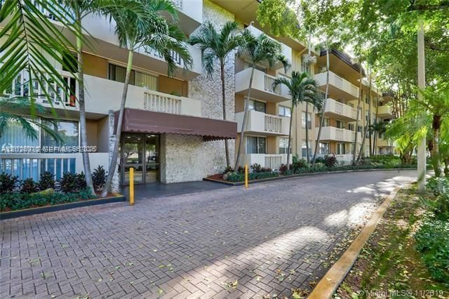 1800 Sans Souci Blvd , Unit 305, North Miami, FL 33181 Photo