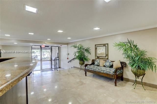 1800 Sans Souci Blvd , Unit 305, North Miami, FL 33181 Photo