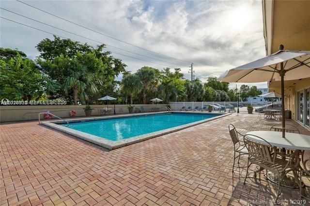 1800 Sans Souci Blvd , Unit 305, North Miami, FL 33181 Photo