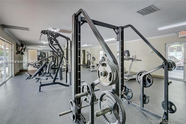 1800 Sans Souci Blvd , Unit 305, North Miami, FL 33181 Photo