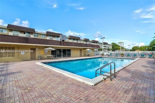 1800 Sans Souci Blvd , Unit 305, North Miami, FL 33181 Photo
