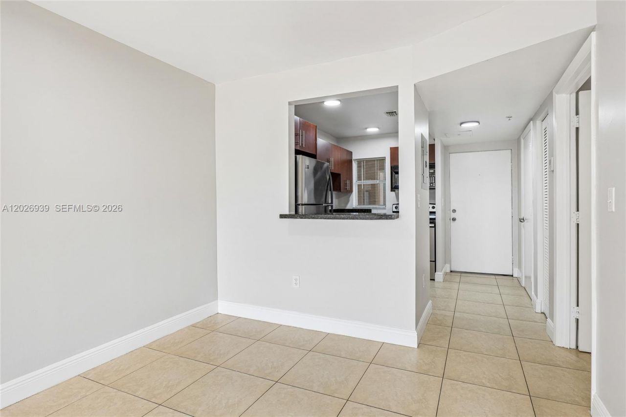 4147 Stirling Rd , Unit 504, Dania Beach, FL 33314 Photo