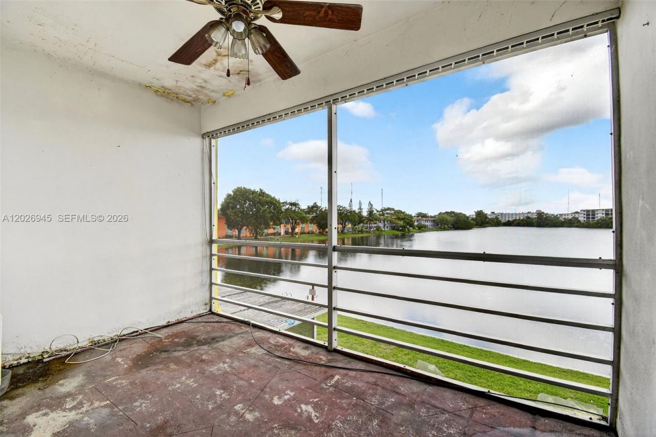 245 NE 191st St , Unit 3022, Miami, FL 33179 Photo