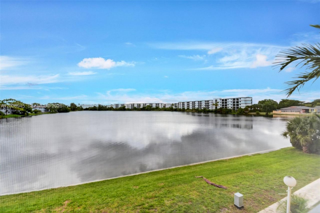 245 NE 191st St , Unit 3022, Miami, FL 33179 Photo