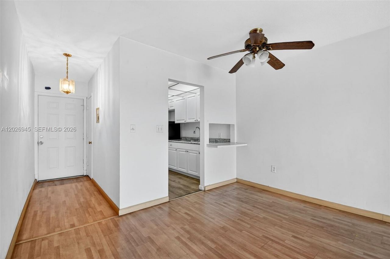 245 NE 191st St , Unit 3022, Miami, FL 33179 Photo