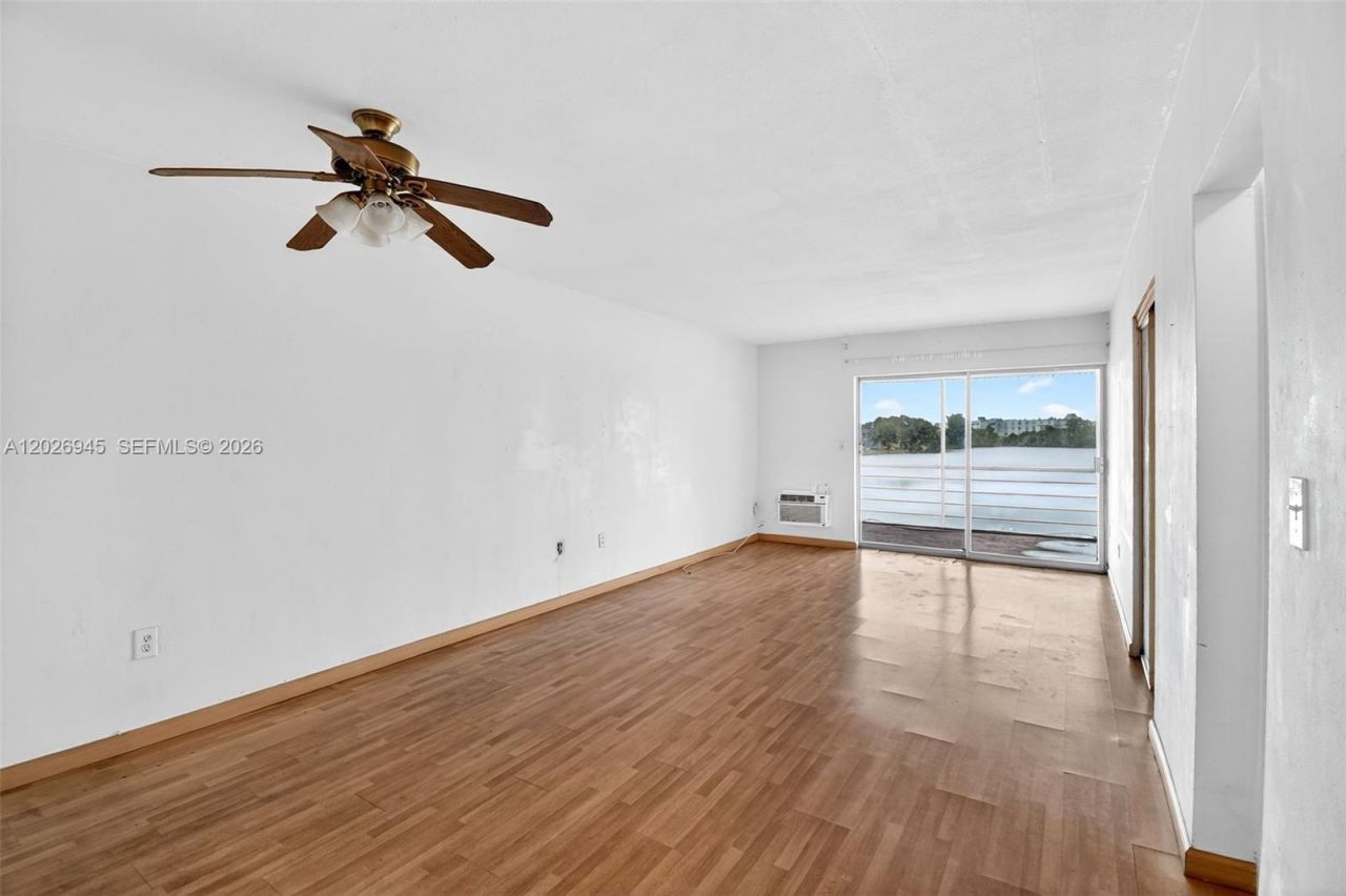 245 NE 191st St , Unit 3022, Miami, FL 33179 Photo