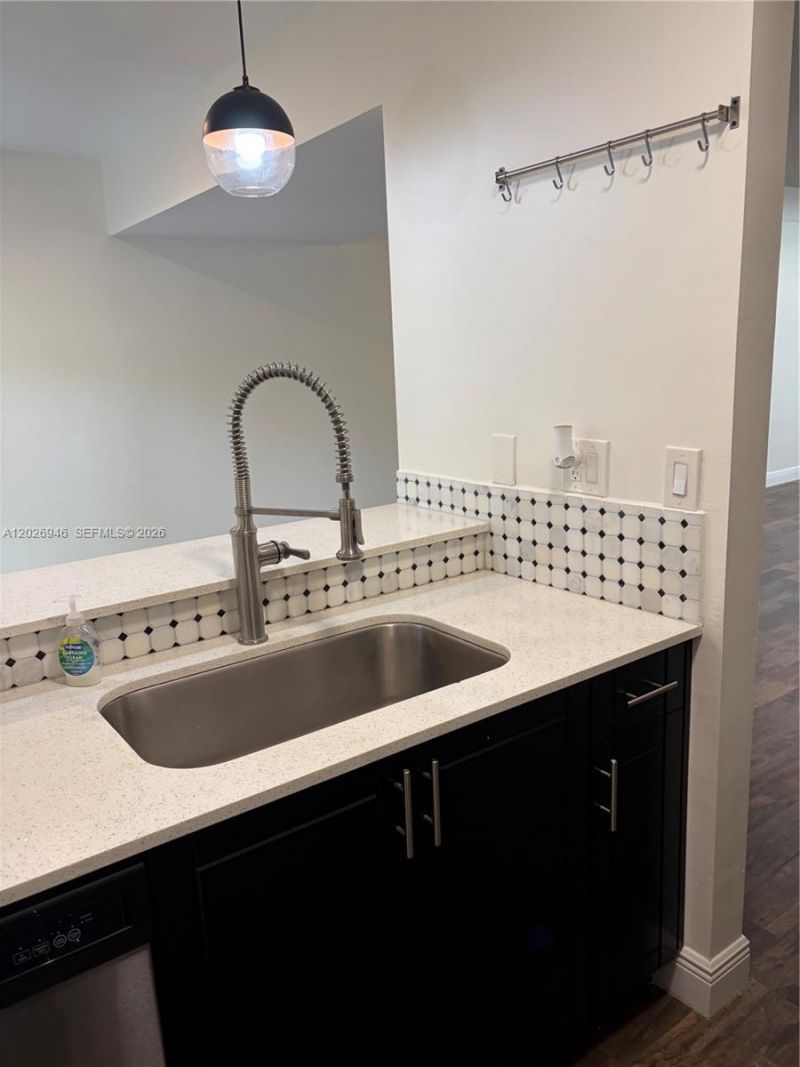 10778 N Kendall Dr , Unit E20, Miami, FL 33176 Photo