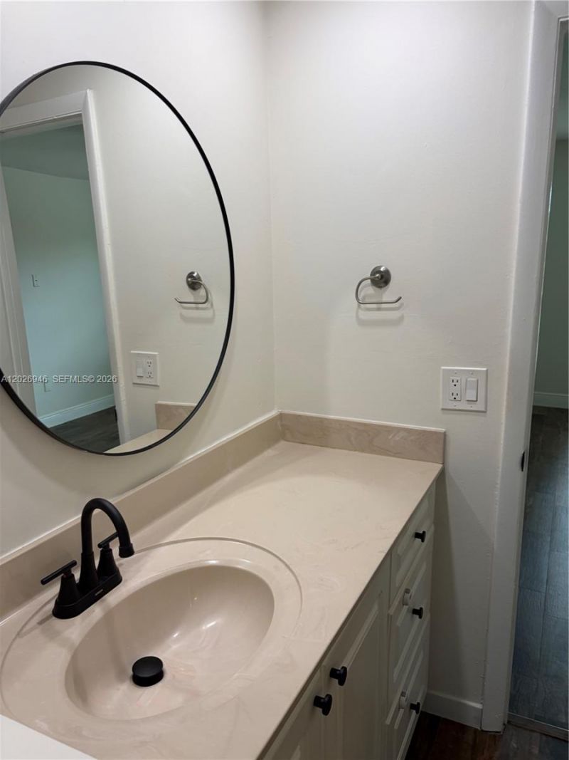 10778 N Kendall Dr , Unit E20, Miami, FL 33176 Photo