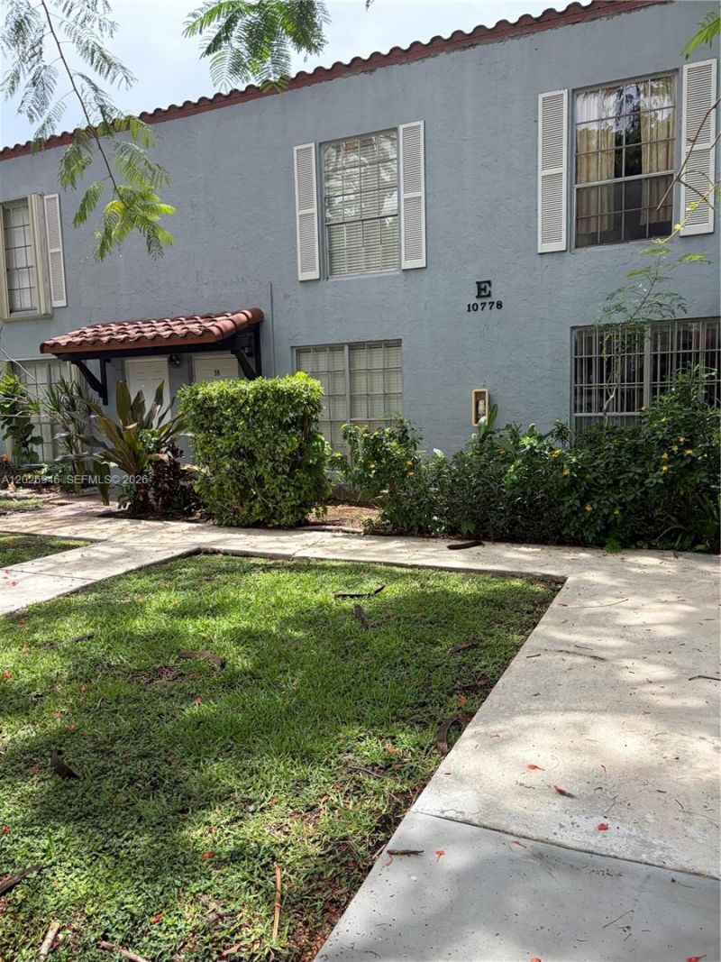 10778 N Kendall Dr , Unit E20, Miami, FL 33176 Photo