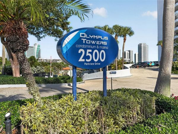 2500 Parkview Dr , Unit 1717, Hallandale Beach, FL 33009
