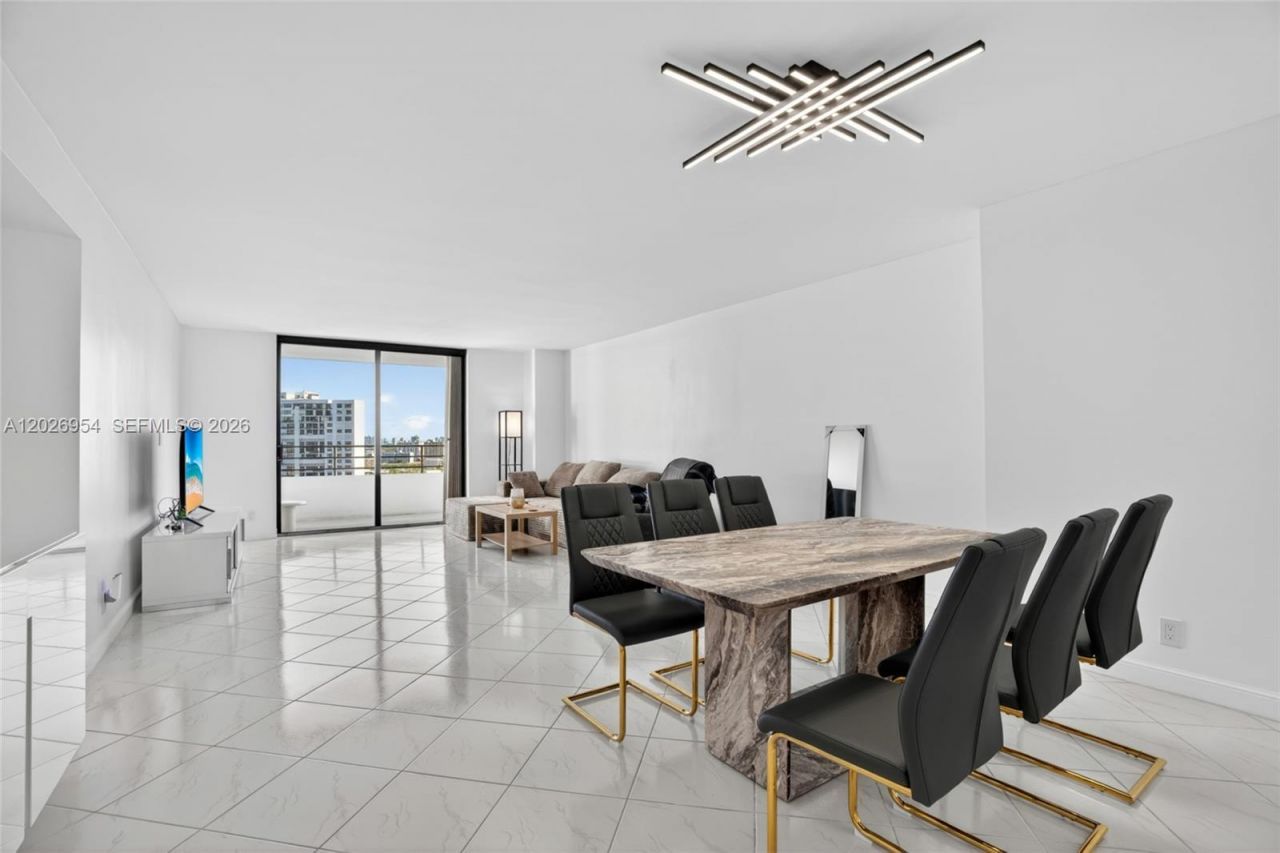 2500 Parkview Dr , Unit 1717, Hallandale Beach, FL 33009 Photo