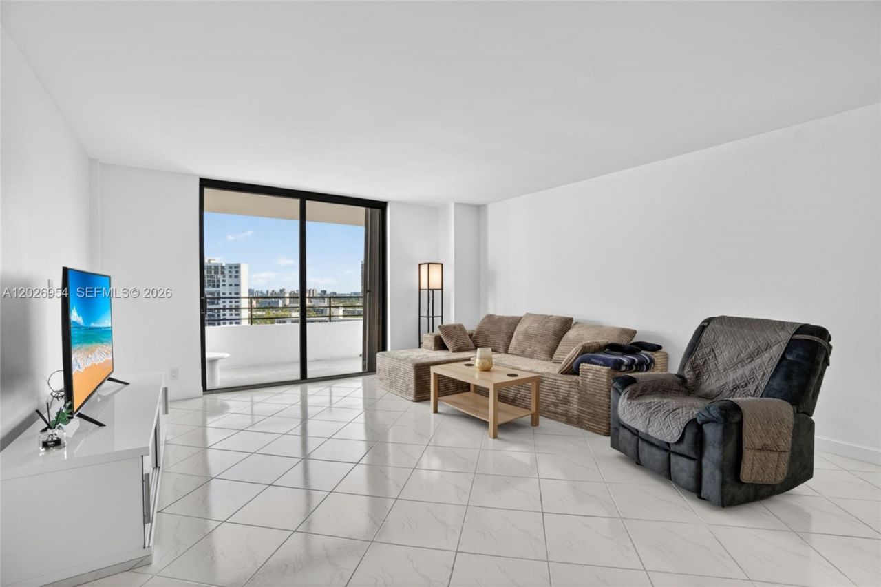2500 Parkview Dr , Unit 1717, Hallandale Beach, FL 33009 Photo