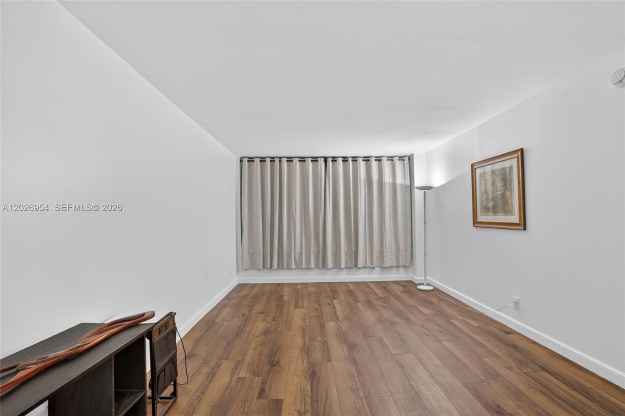 2500 Parkview Dr , Unit 1717, Hallandale Beach, FL 33009 Photo