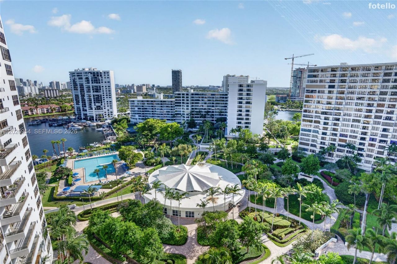 2500 Parkview Dr , Unit 1717, Hallandale Beach, FL 33009 Photo