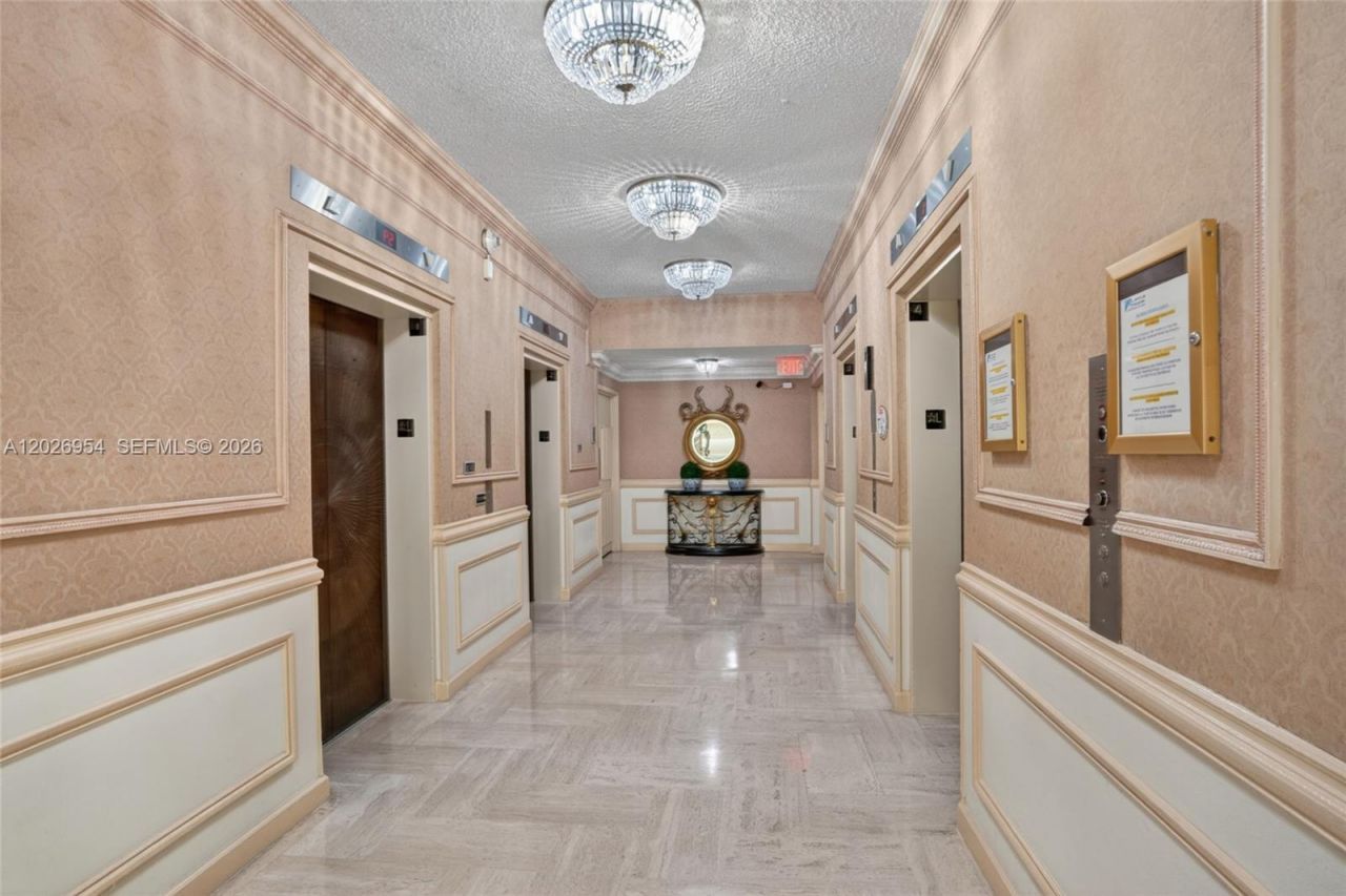 2500 Parkview Dr , Unit 1717, Hallandale Beach, FL 33009 Photo