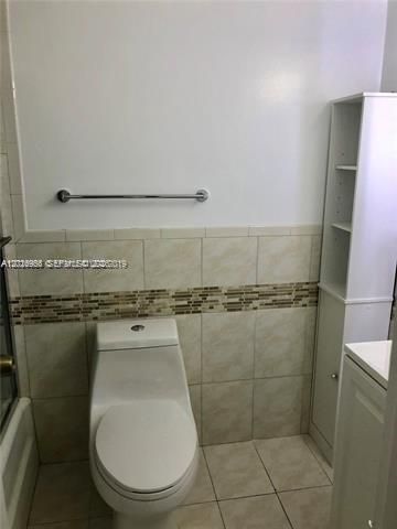 1800 Sans Souci Blvd , Unit 408, North Miami, FL 33181 Photo