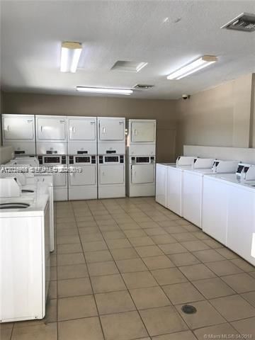 1800 Sans Souci Blvd , Unit 408, North Miami, FL 33181 Photo