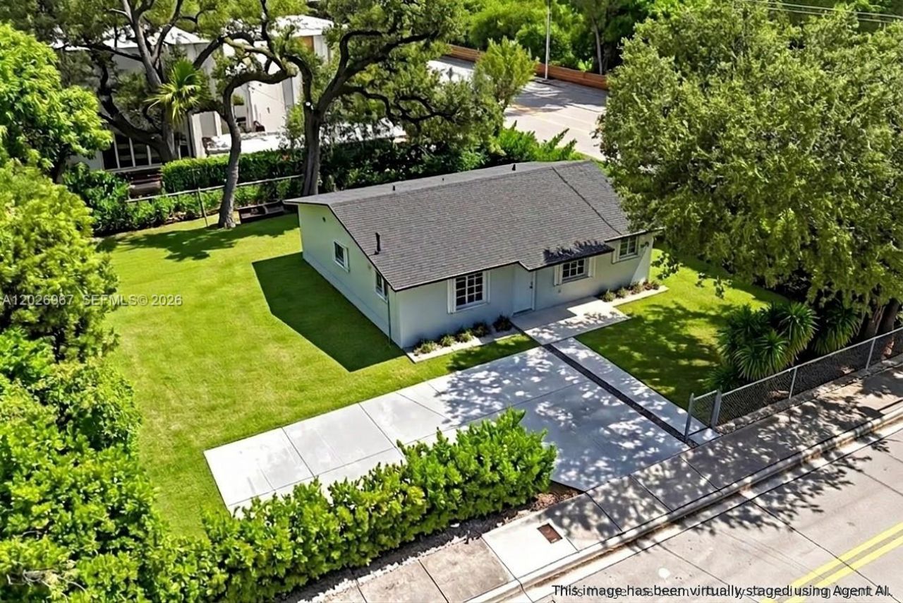 6198 SW 63rd St, South Miami, FL 33143 Photo
