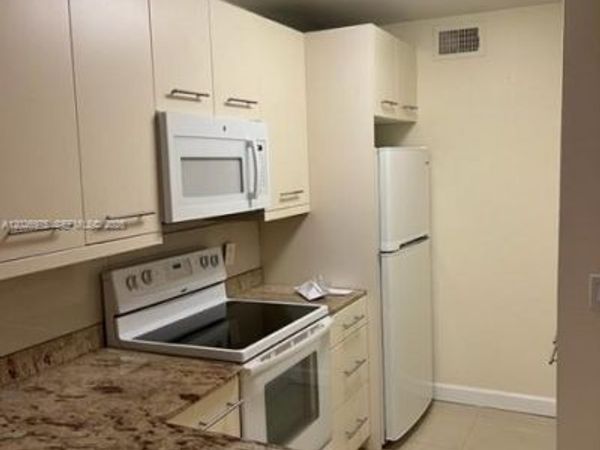 10733 Cleary Blvd, Unit 112, Plantation, FL 33324