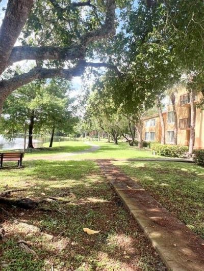 10733 Cleary Blvd, Unit 112, Plantation, FL 33324 Photo
