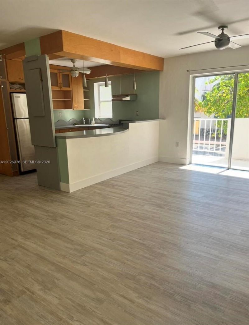 240 Collins Ave, Unit 2B, Miami Beach, FL 33139 Photo
