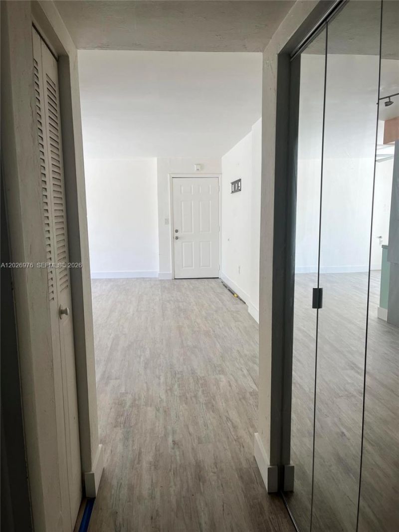 240 Collins Ave , Unit 2B, Miami Beach, FL 33139 Photo
