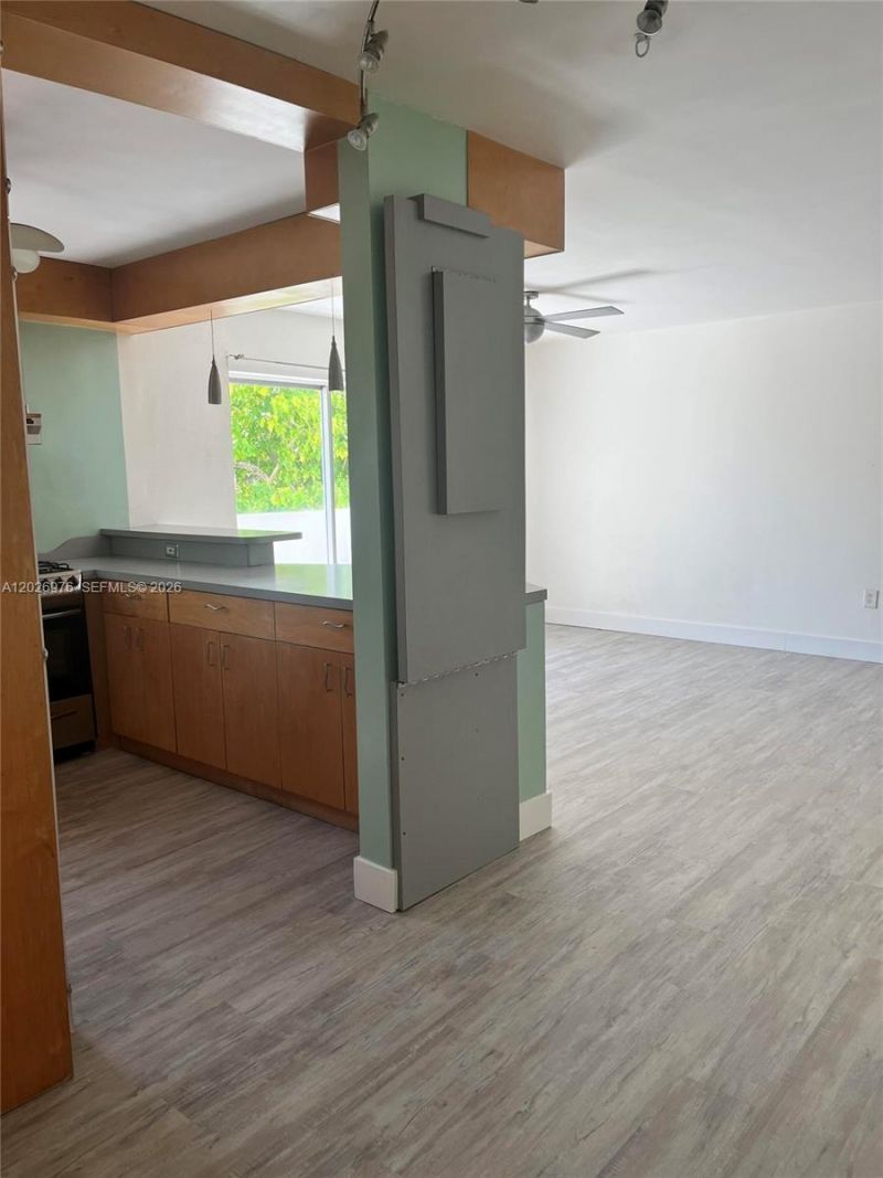 240 Collins Ave , Unit 2B, Miami Beach, FL 33139 Photo