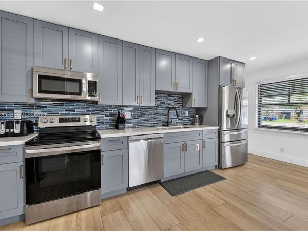 825 SW 14th St , Unit 827, Fort Lauderdale, FL 33315