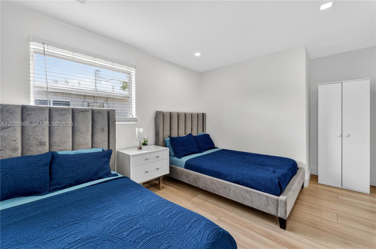 825 SW 14th St , Unit 827, Fort Lauderdale, FL 33315 Photo